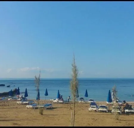 Veranda * Paralimni