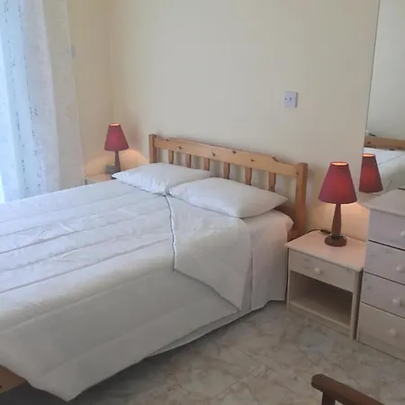 Veranda Paralímni